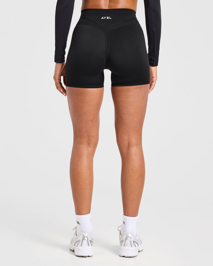 Engage Shorts - Black