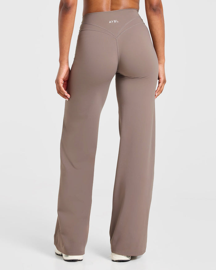 Engage Straight Leg Leggings - Warm Taupe