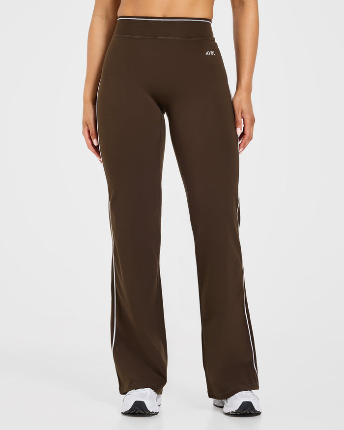 Form Flared Leggings - Coffee Bean