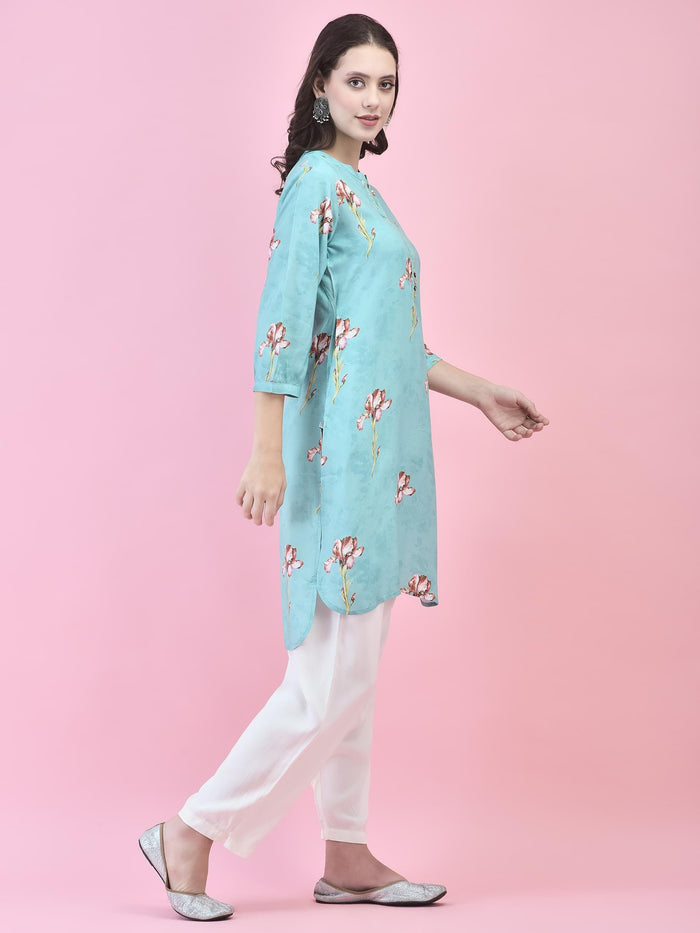 Women Liva (Rayon) Blue Floral Print Kurti.